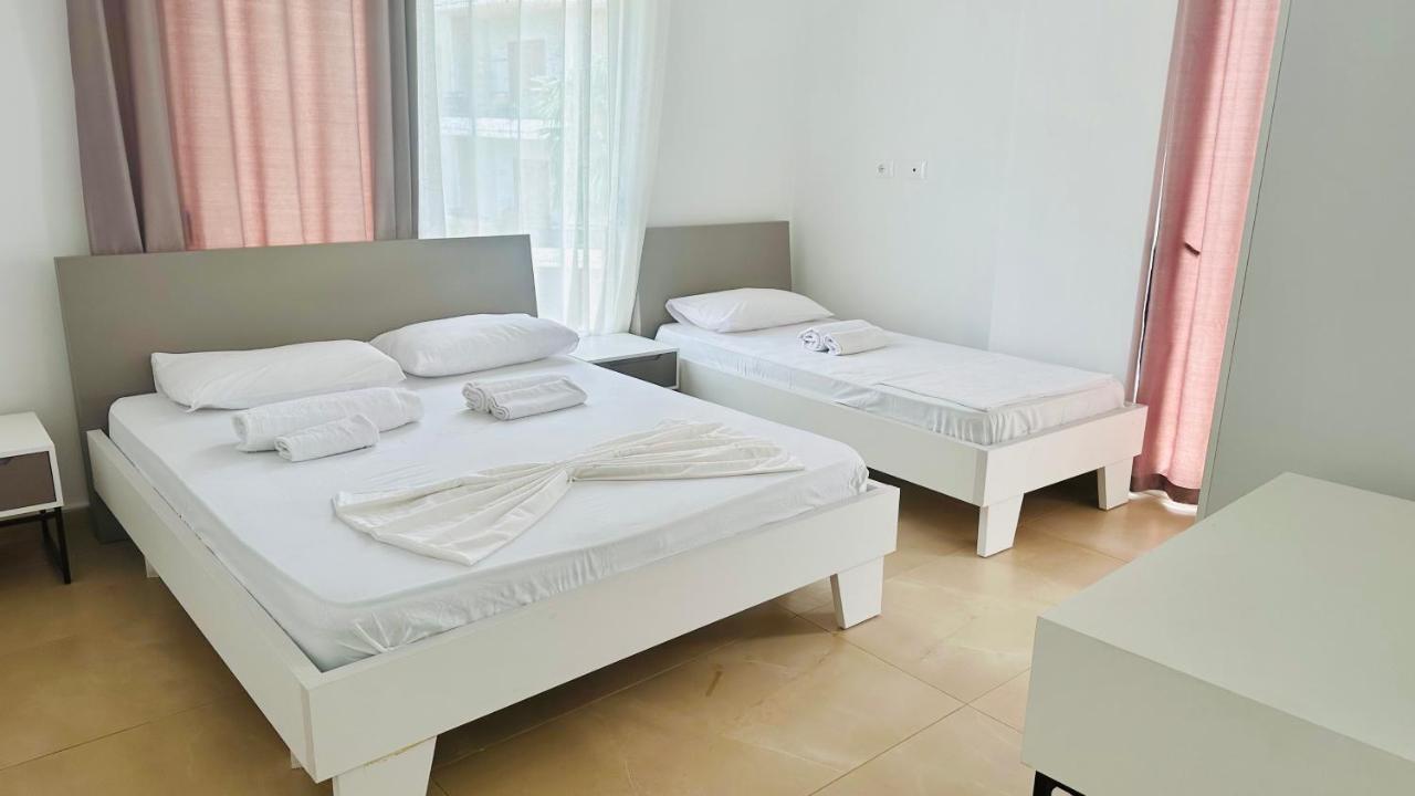 Jico Travel - Villa Colombo Вльора Екстер'єр фото