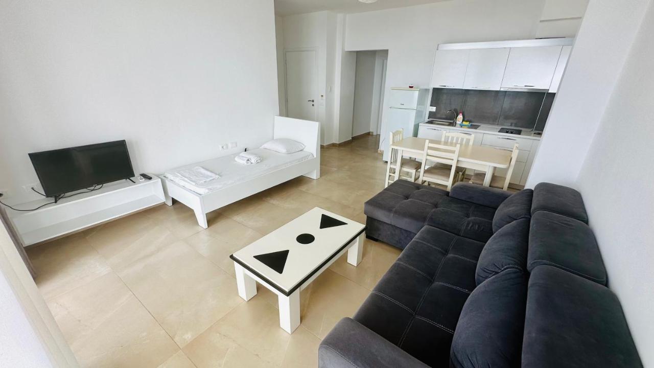 Jico Travel - Villa Colombo Вльора Екстер'єр фото