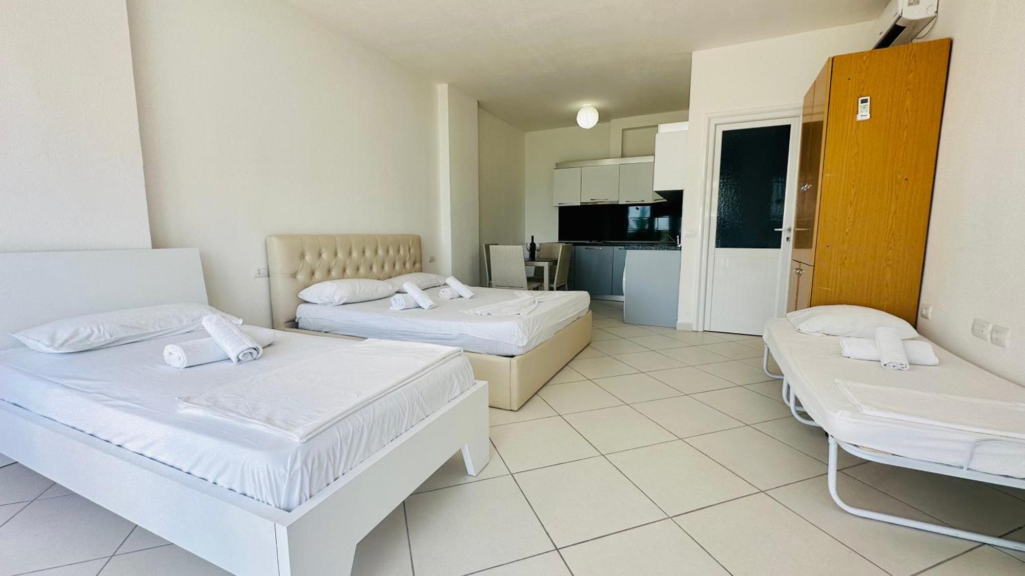 Jico Travel - Villa Colombo Вльора Номер фото