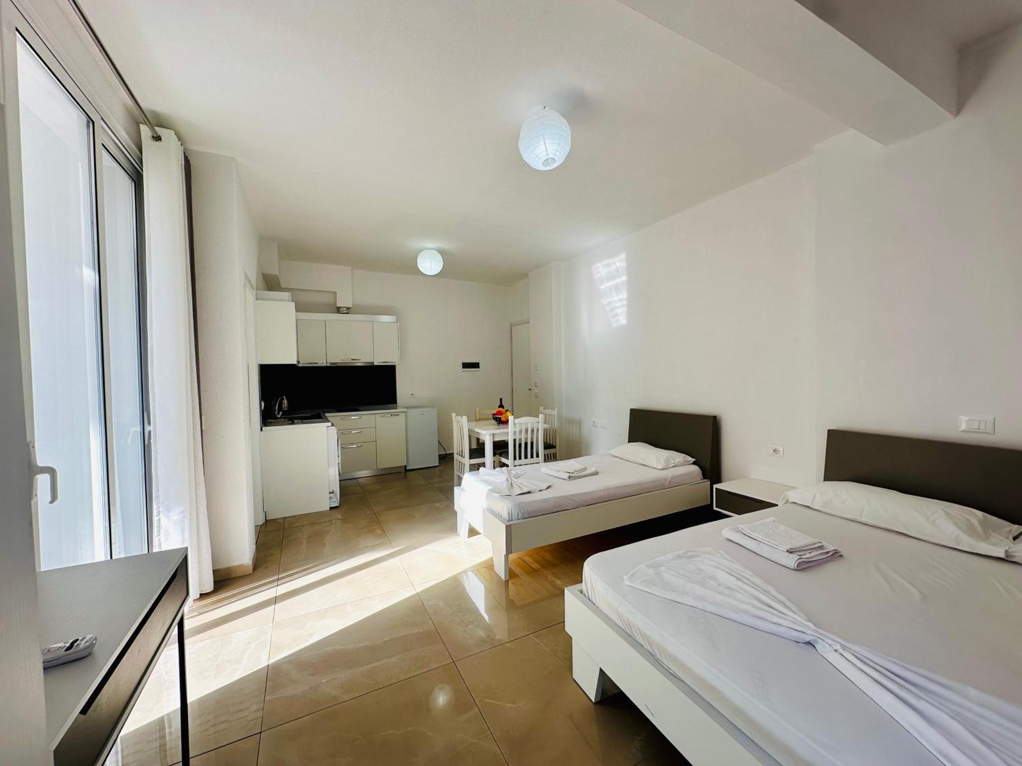 Jico Travel - Villa Colombo Вльора Номер фото