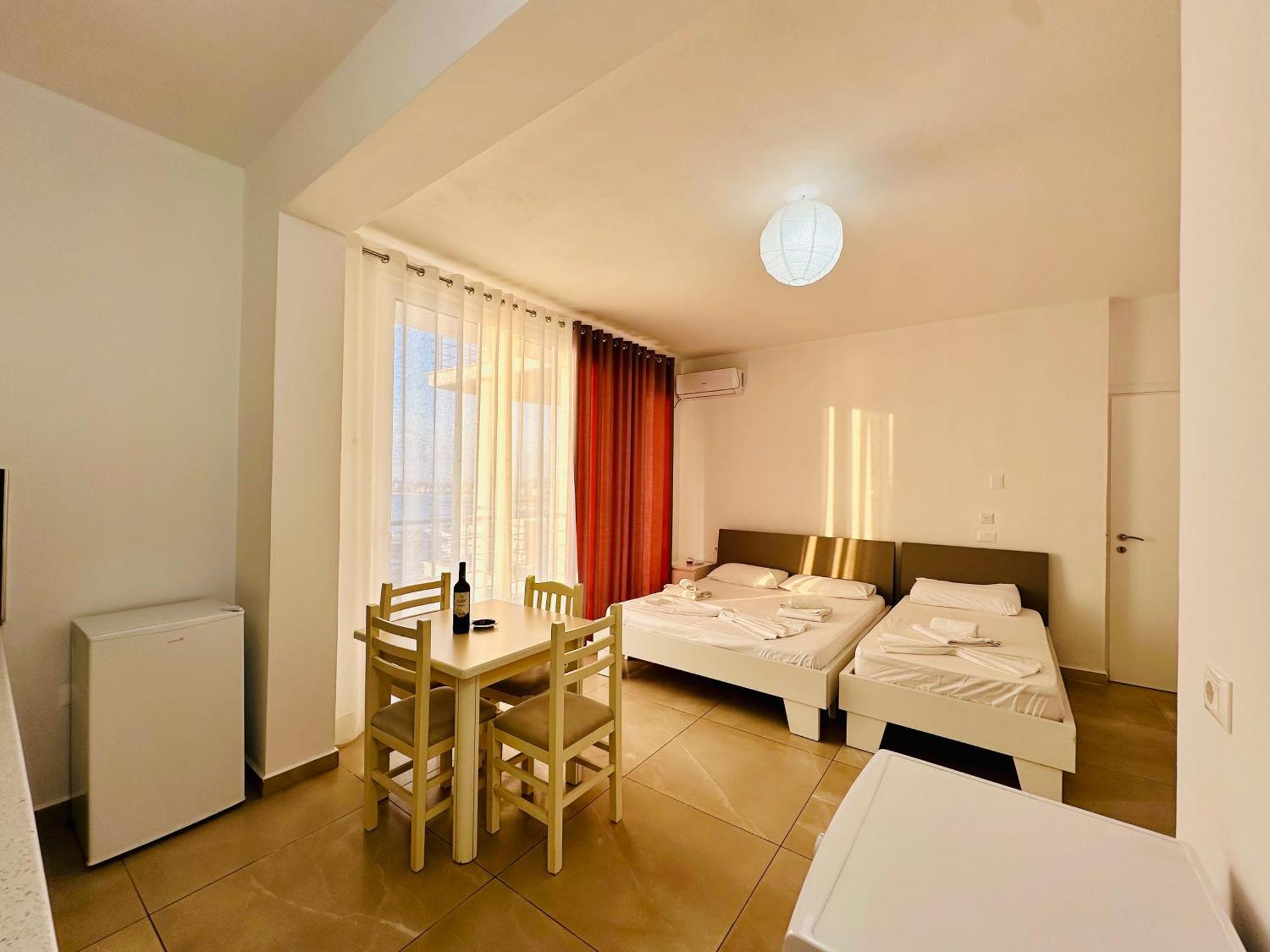 Jico Travel - Villa Colombo Вльора Номер фото